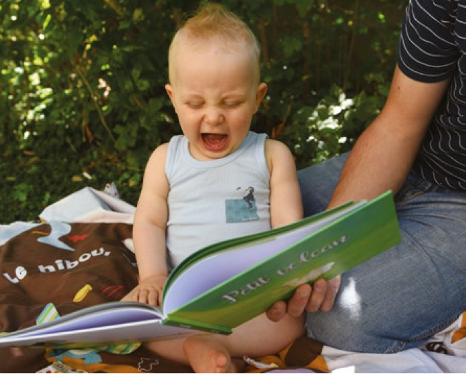 Ouvrez, ouvrez les livres aux bébés