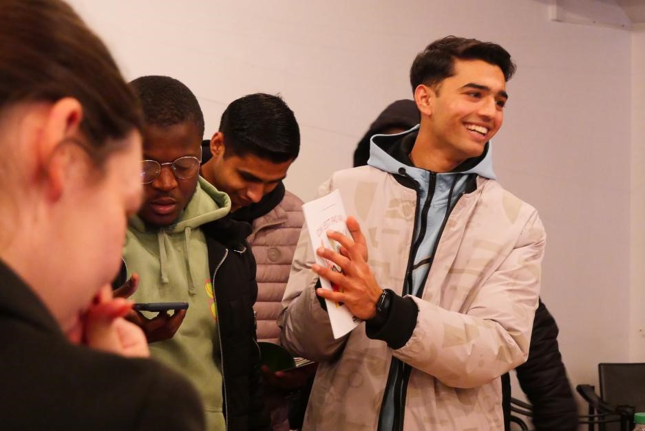 L'auteur Charlie Zanello en ateliers artistiques auprès de  jeunes mineurs isolés étrangers à Thionville