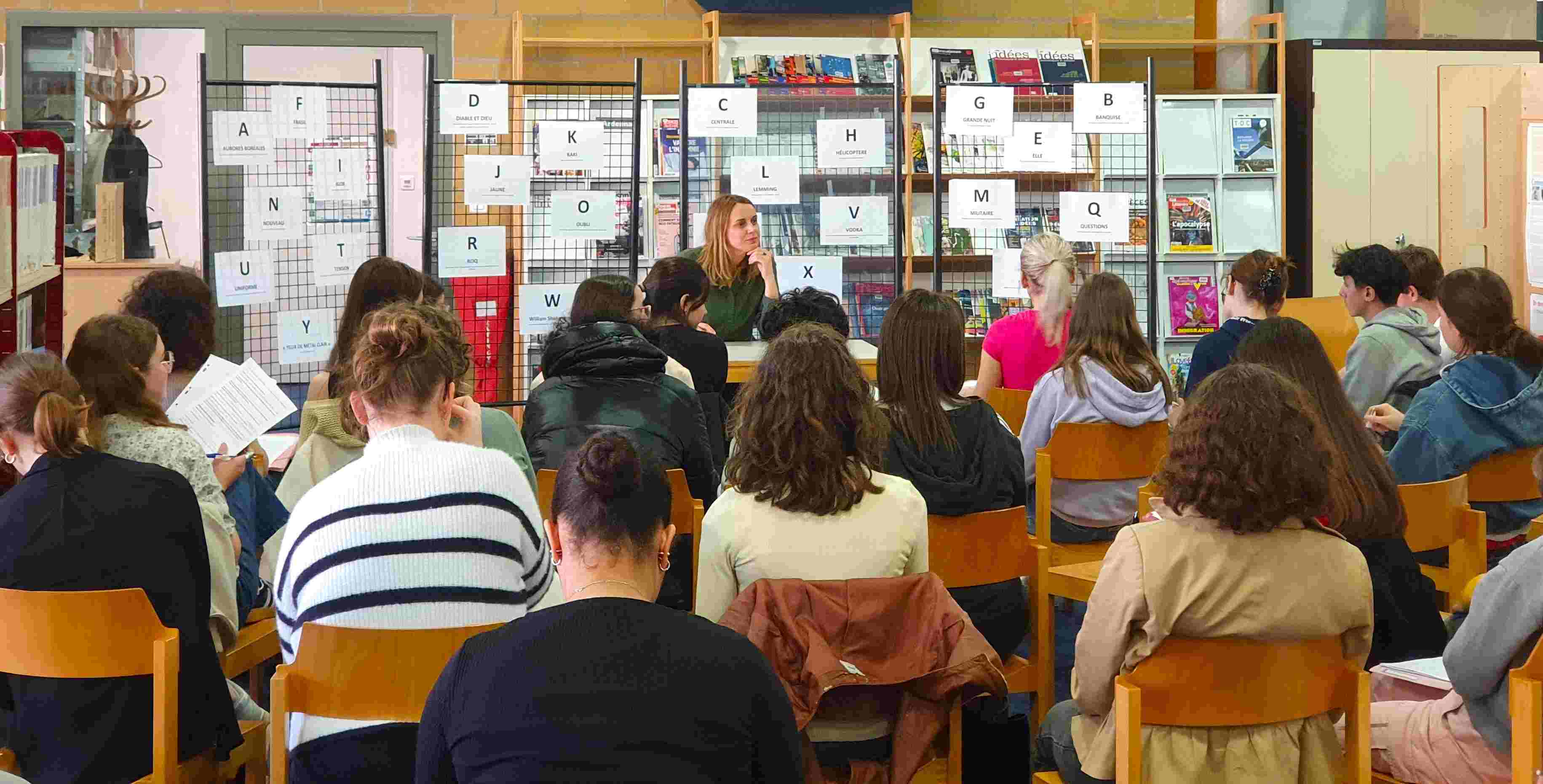 Caroline Hinault au lycée Sévigné de Charleville-Mézières (08)