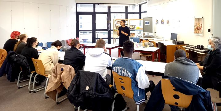 Lisette Lombé au microlycée Brière à Reims