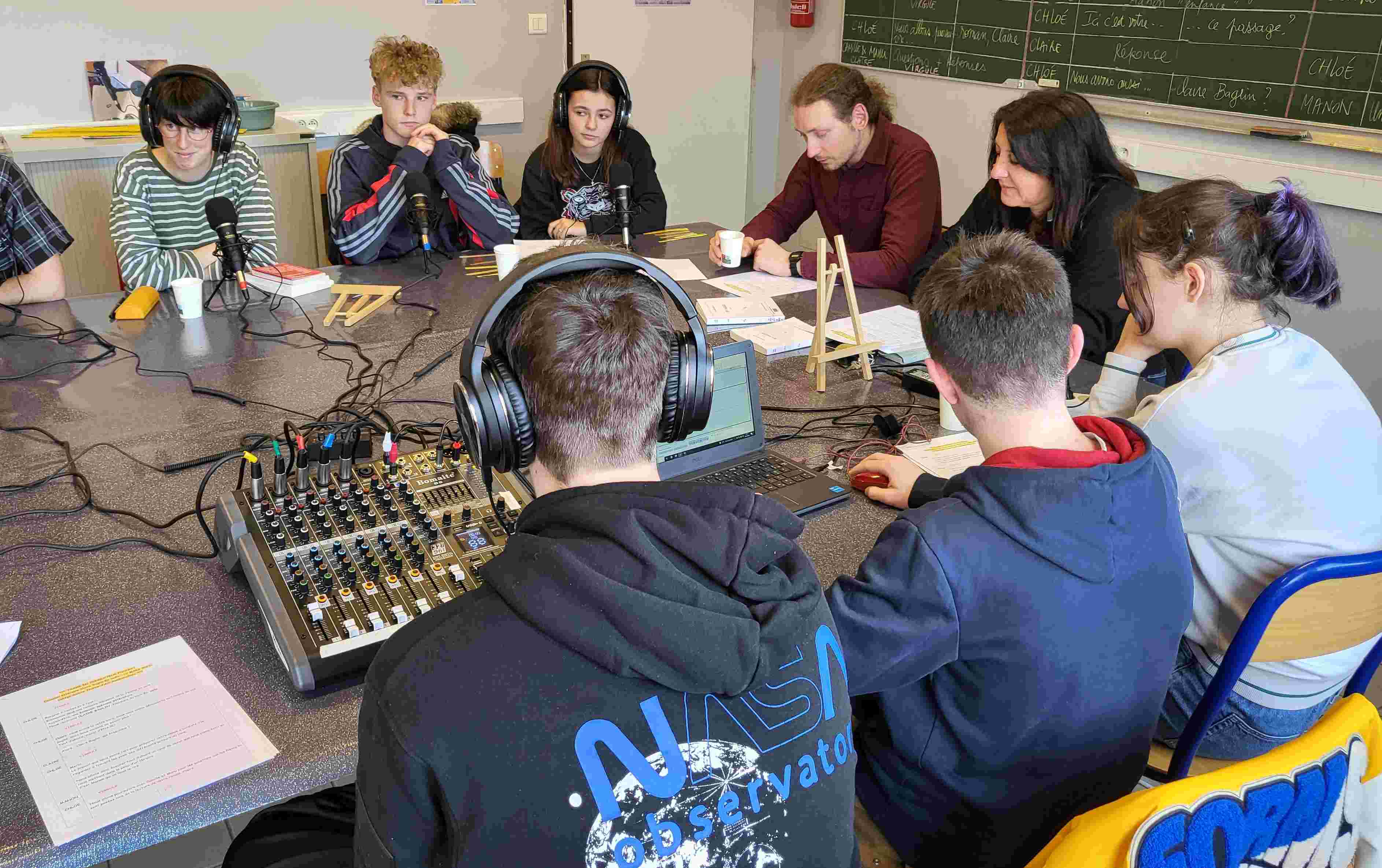 Jeunes en librairie - Volet complémentaire de rencontres d'auteurs en collège - Episode 8 - Claire Baglin